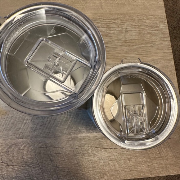 Corkcicle drink wear - Picture 4 of 9